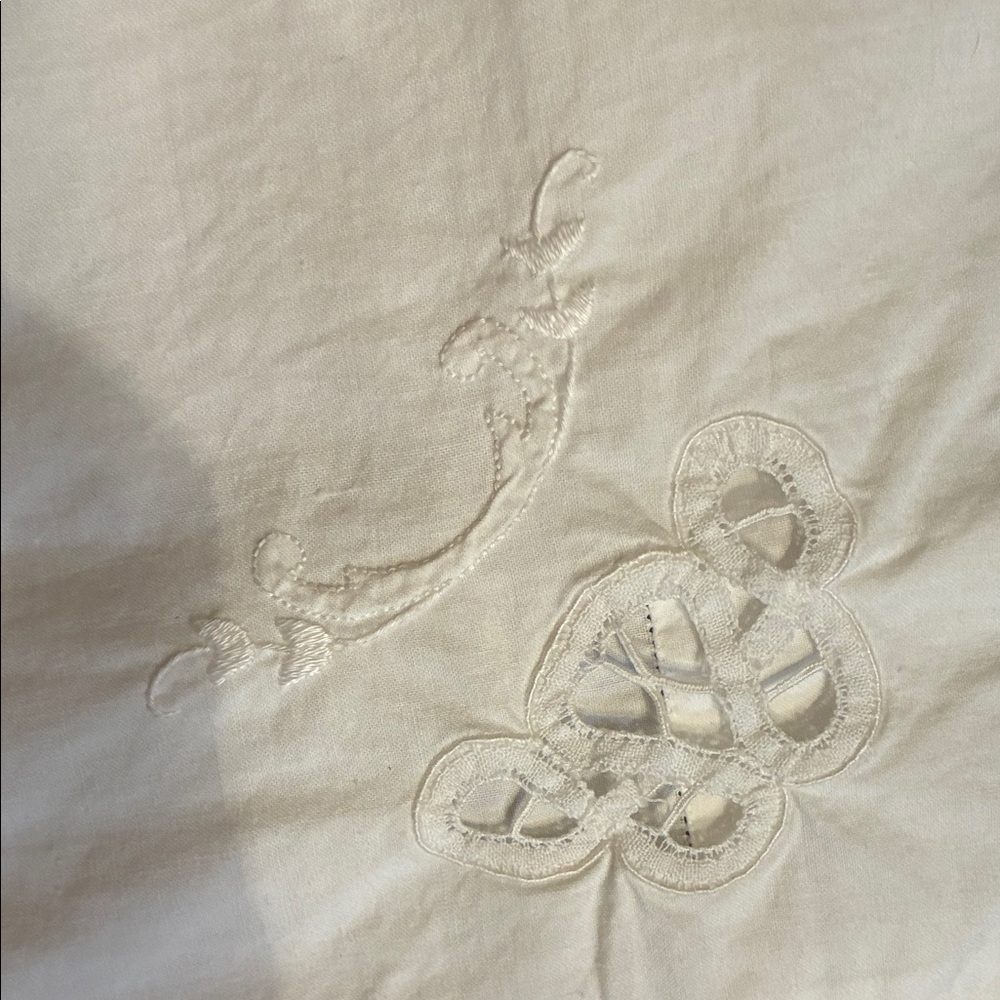 Embroidered White Pillowcase - Picture 5 of 10
